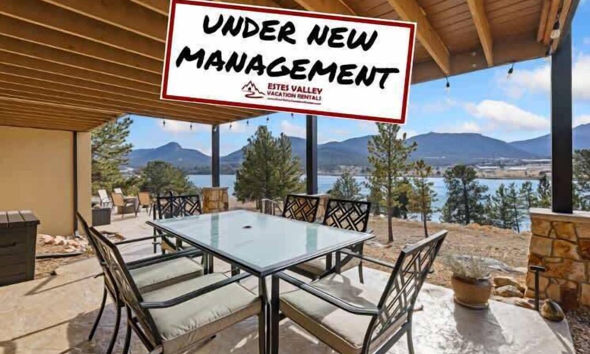 Estes Park House | Luxury Lakefront Retreat on Lake Estes