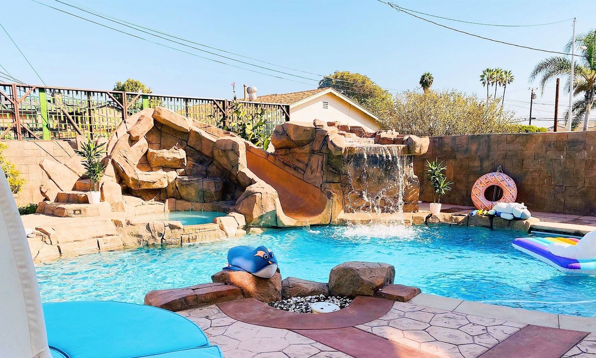 Westminster House | Luxury Mini Golf, Pool 5BE/5BA House, near Disney