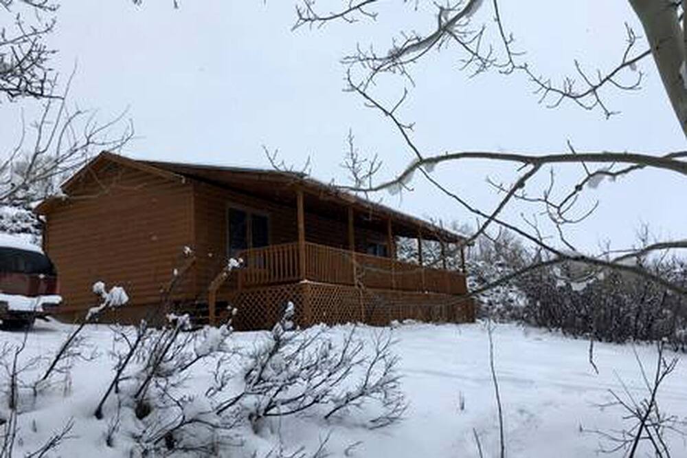 Walden Cabin | Luxury Mountain Getaway near Routt National Forest in Colorado