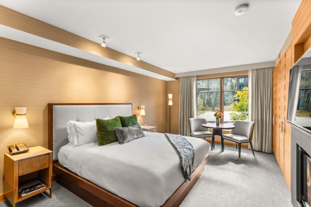 Snowmass Village Apartment | Luxury Resort Ski In Ski Out Studio