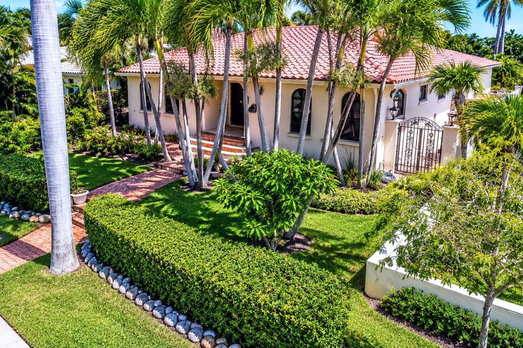 South Lake Villa | Magnificent Villa by Lake near Hollywood Beach