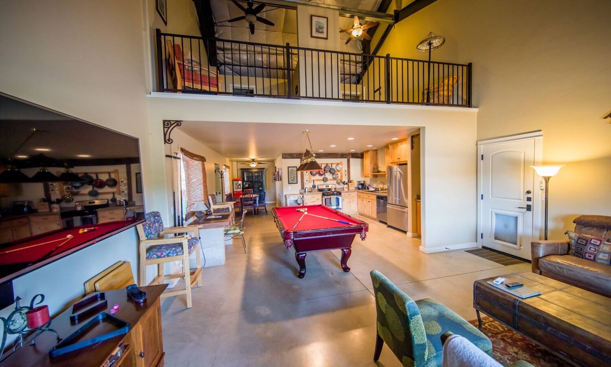 Lake Nacimiento House | Majestic 3 Bed, 2 story loft/majestic farm in Paso Robles