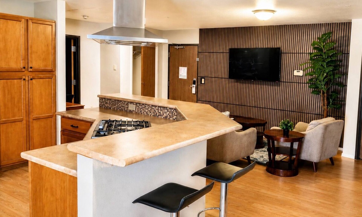 Manitou Springs Hotel | Manitou Pikes Peak Hotel