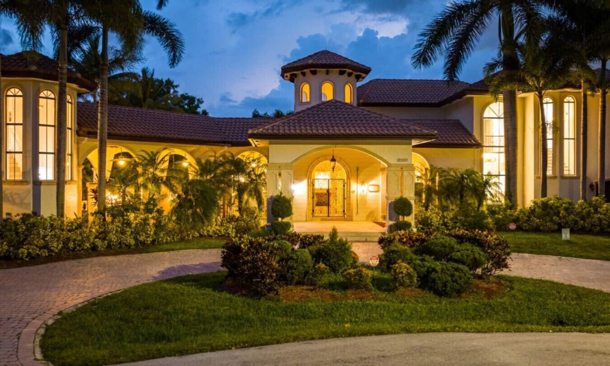 Plantation House | Mansion 7k SF Cinema/GameRoom/Pool