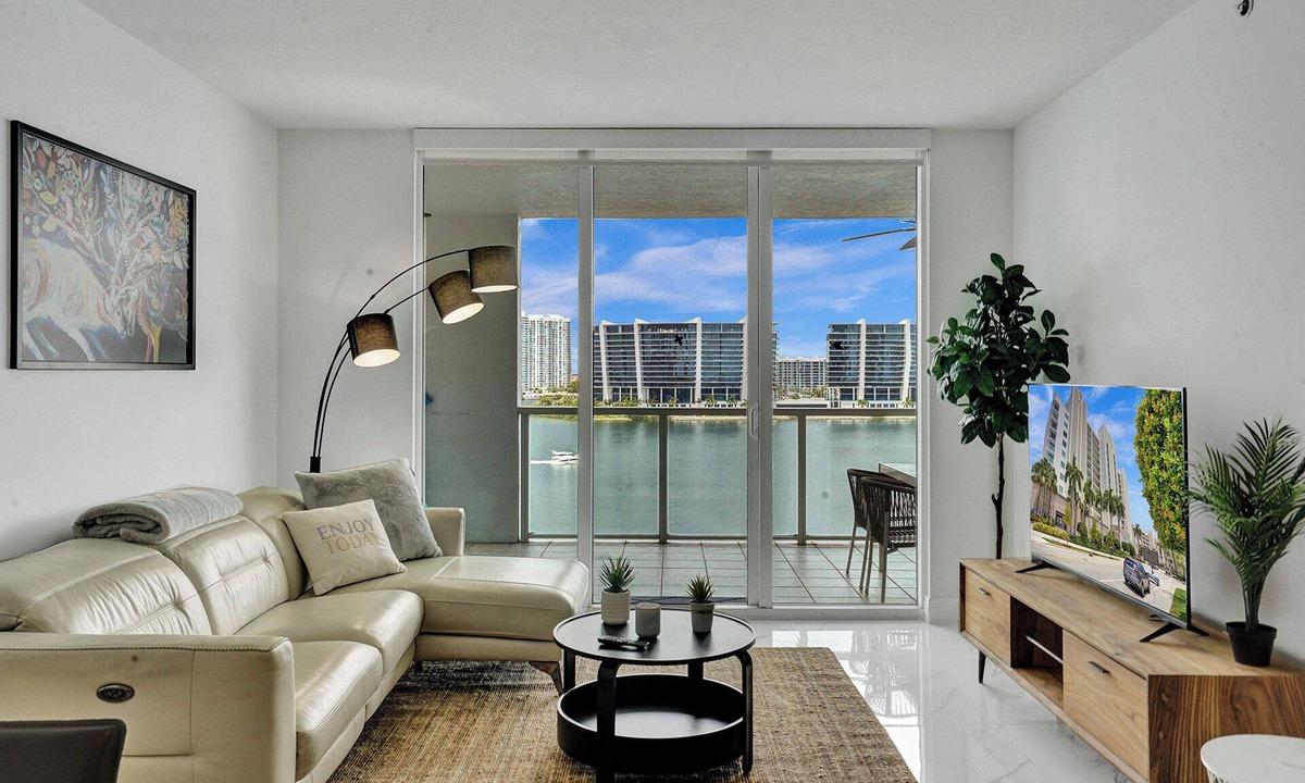 Sunny Isles Beach Condo | Marina Bay Sunny Isles