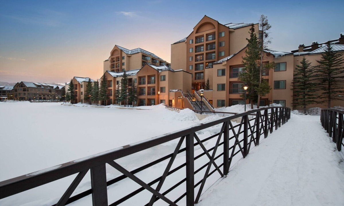 Peak 9 Resort | Marriott Mountain Valley Lodge - 1 Bedroom Unit - Sleeps 6
