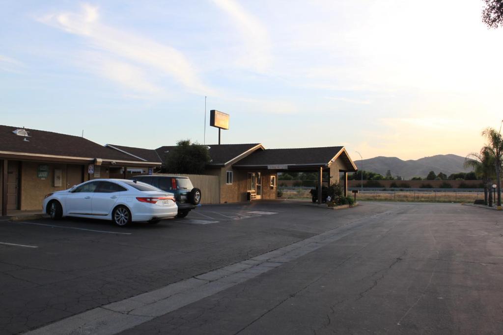 Sun City Hotel | Menifee Inn