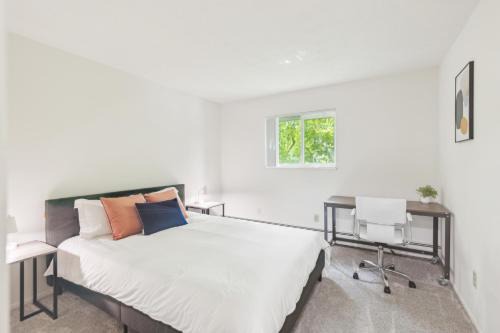 Parma Apartment | Midtown 3402I Cozy & Comfy I Free Parking