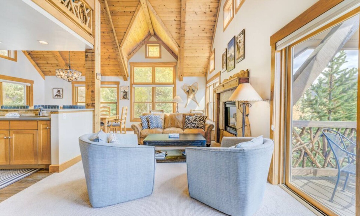 Keystone House | Minutes to Keystone Base Area, Second Story Balcony w/Mountain Views!