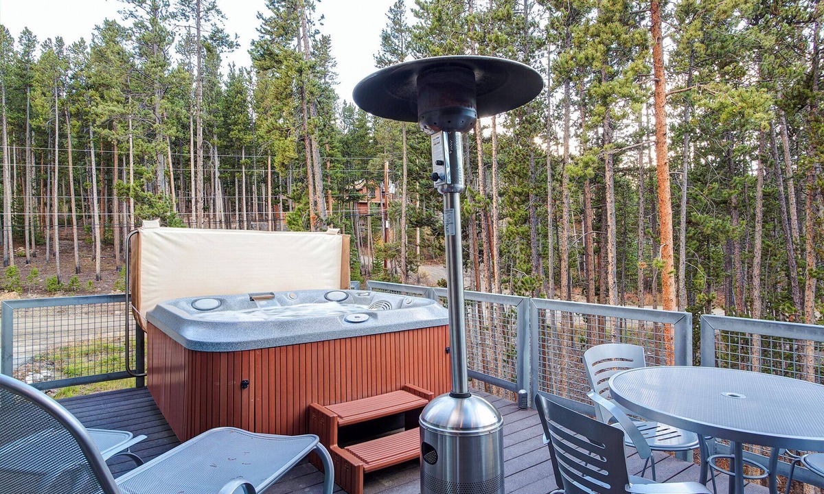 Breckenridge Heights House | Modern 3Br + Den Home in Breck!- Moonstone Modern