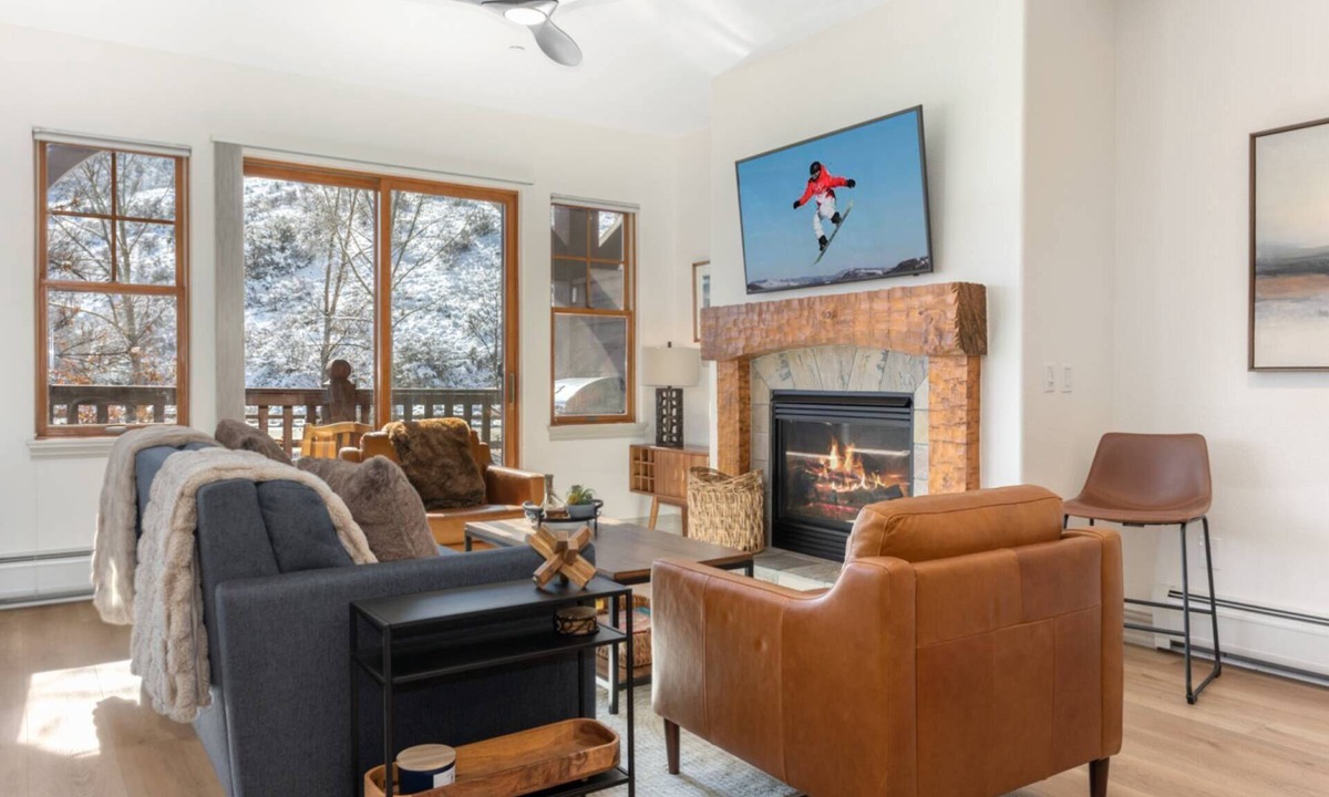 Avon Condo | Modern & Bright Ski Retreat | Updated with Stylish Interiors, Amenities & Close to Mountain Access
