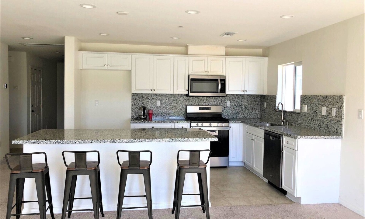 Winchester House | Modern Family Retreat Near Temecula Wine Country S