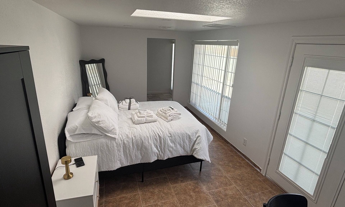 Las Vegas Apartment | Modern Independent Suite/Long Term