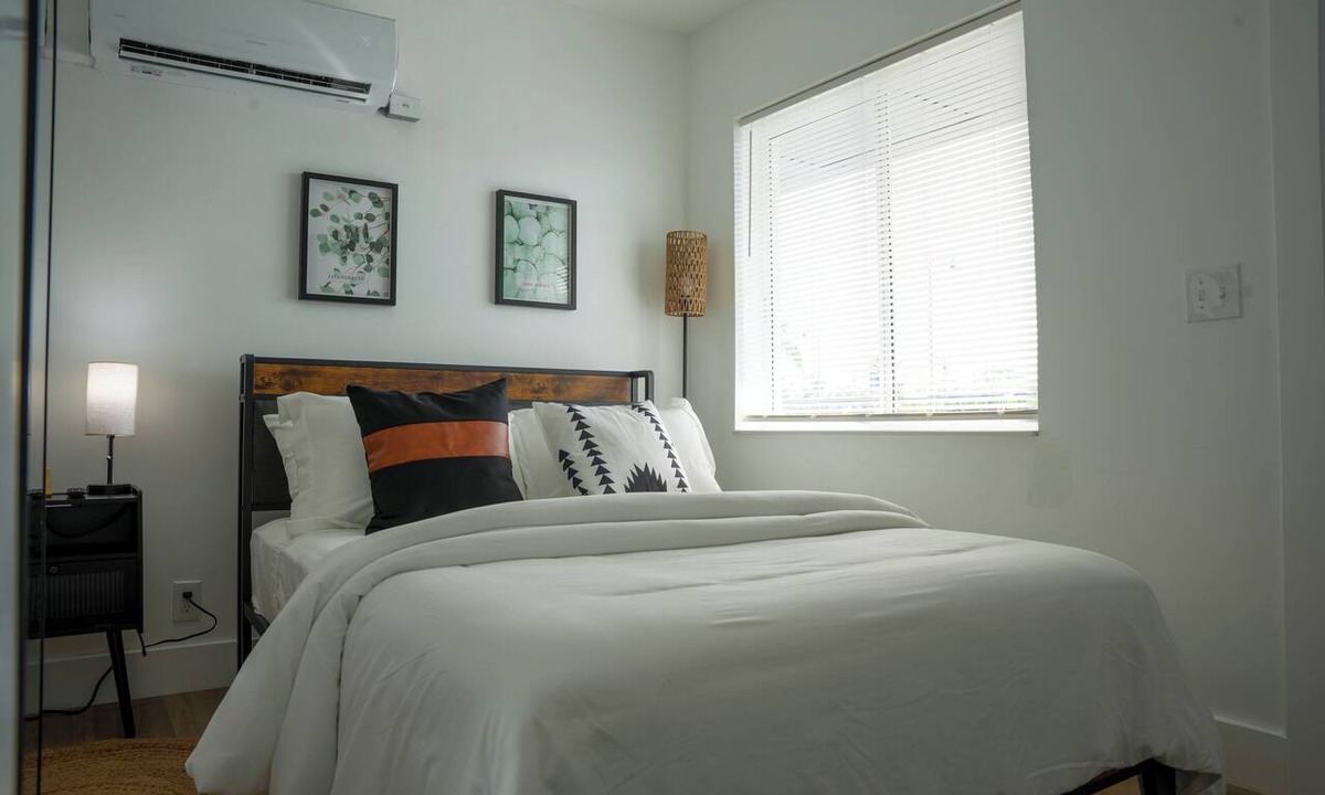 Old Northwood Historic District Hotel | Modern Studio Near Downtown