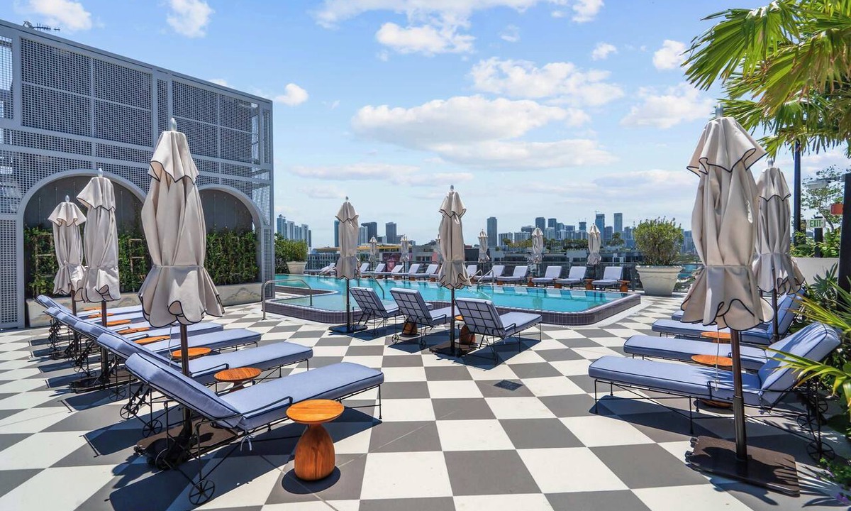 Wynwood Art District Apartment | Modern Wynwood with Rooftop Pool