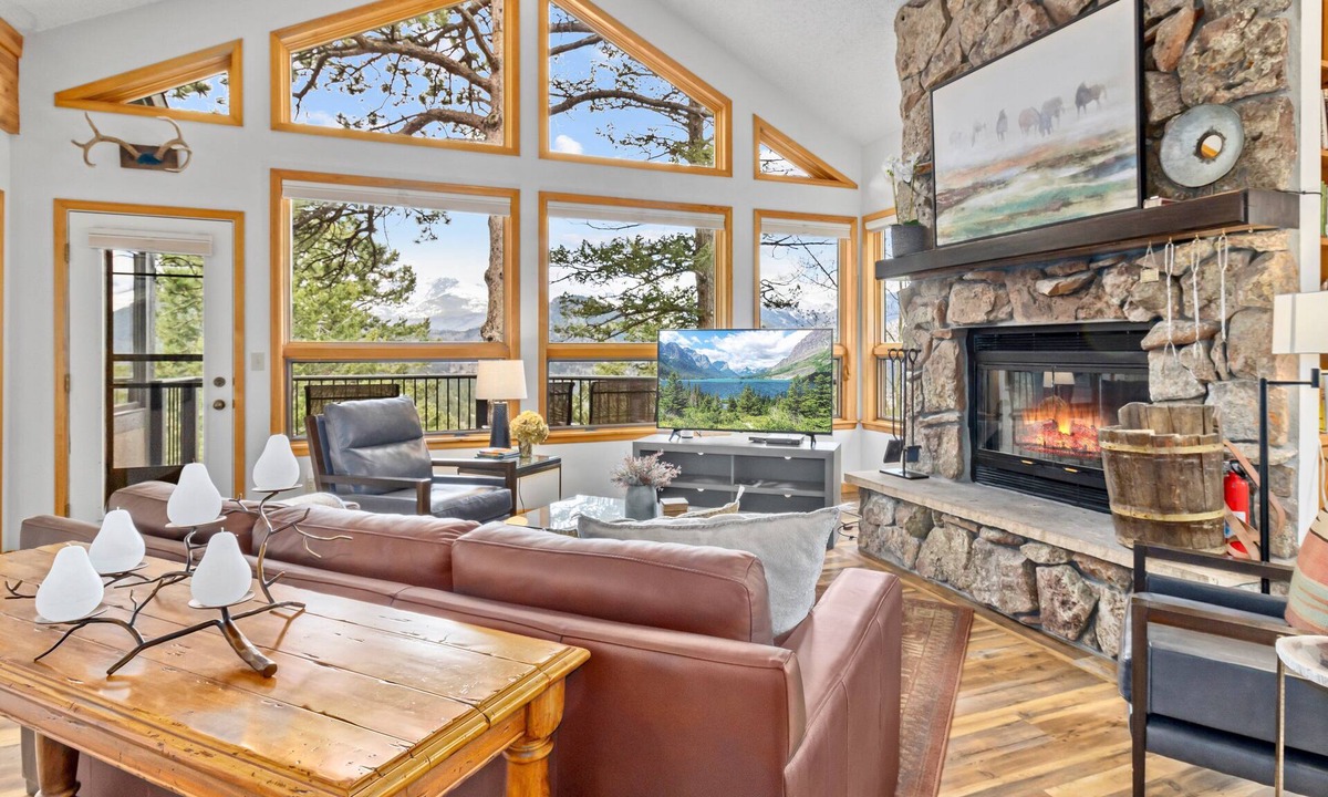 Windcliff Estates House | Montane Luxury Vacation Rental At Windcliff 3 Bedroom Home