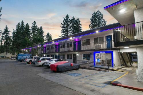 Big Bear Lake Hotel | Motel 6-Big Bear Lake, CA