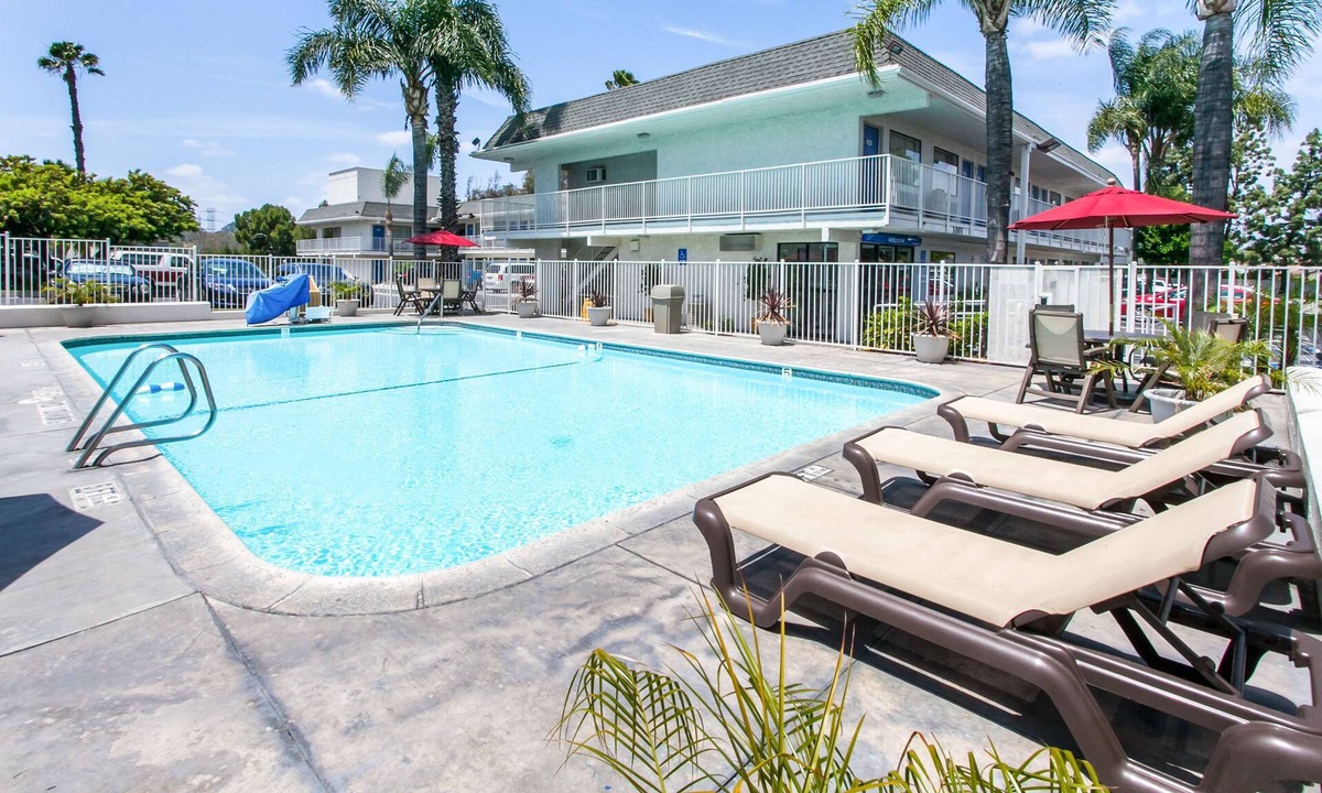 Rosemead Hotel | Motel 6 Rosemead, CA - Los Angeles
