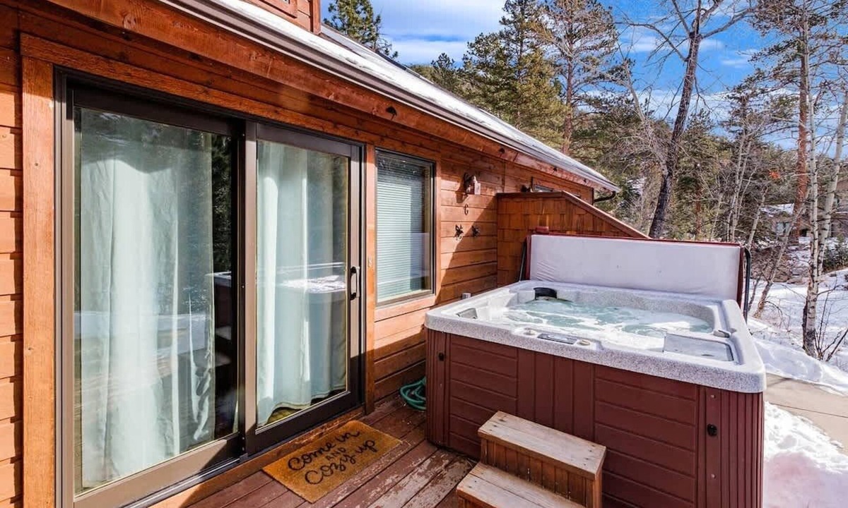 Fall River Estates House | Mountain Escape on Fall River w/HOT TUB!