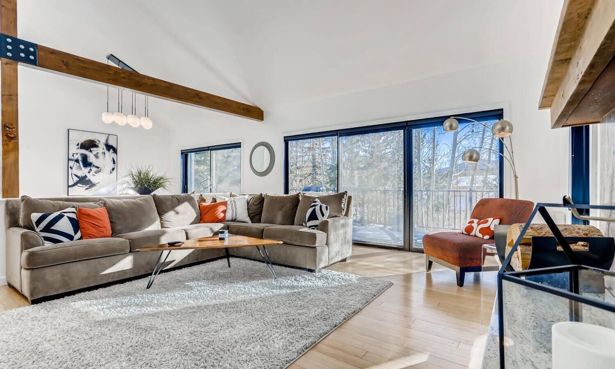 Corinthian Hills House | Mountain Getaway - Near Skiing, Lake Dillon & Trails