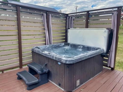 Larkspur Villa | Mountain Serenity Retreat - Larkspur Retreat