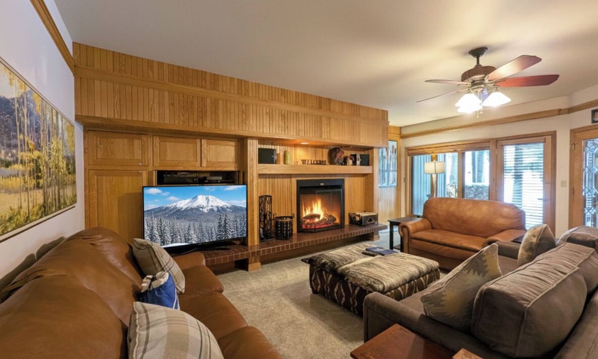 Mountain House Condo | Mountain Summer Getaway w/Peaceful Patio