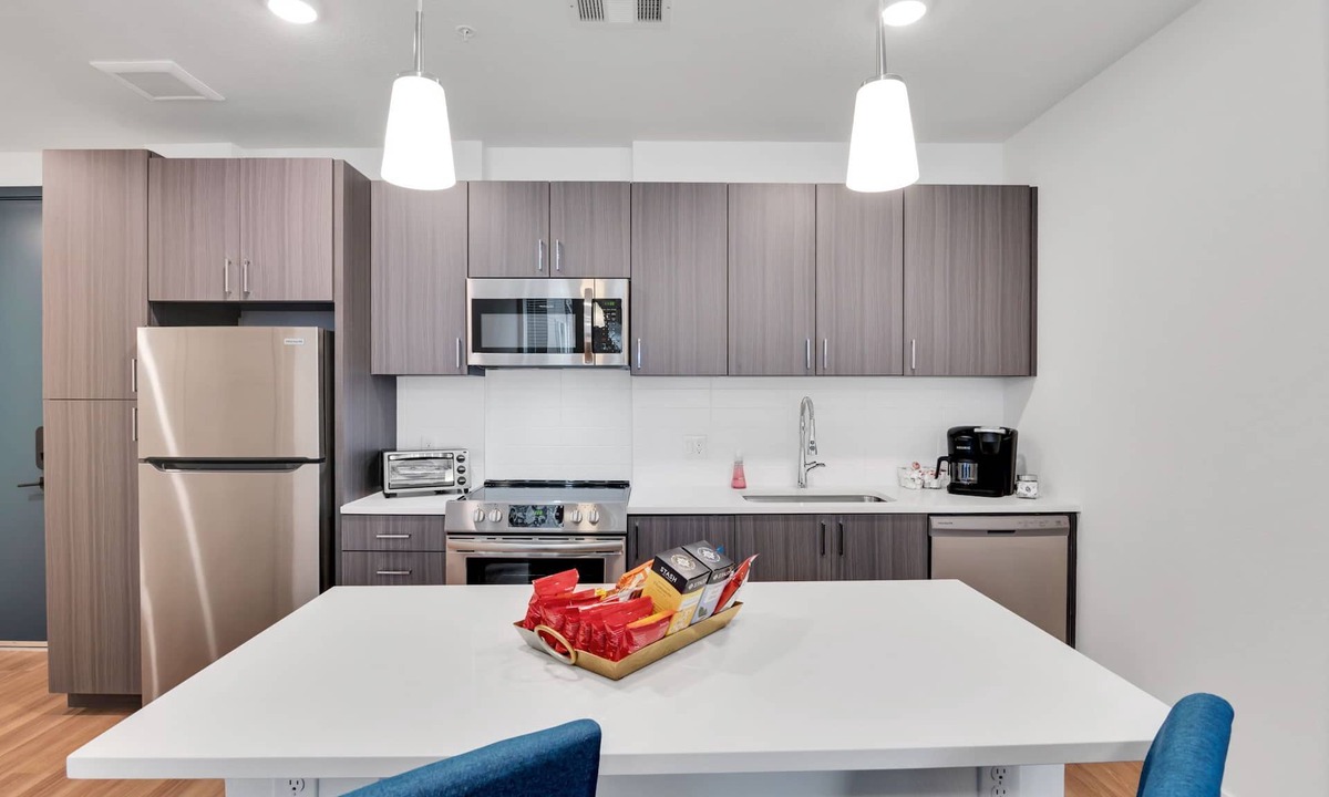 Jewell Heights - Hoffman Heights Apartment | My Sweet Rentals - 1B1B at Legacy