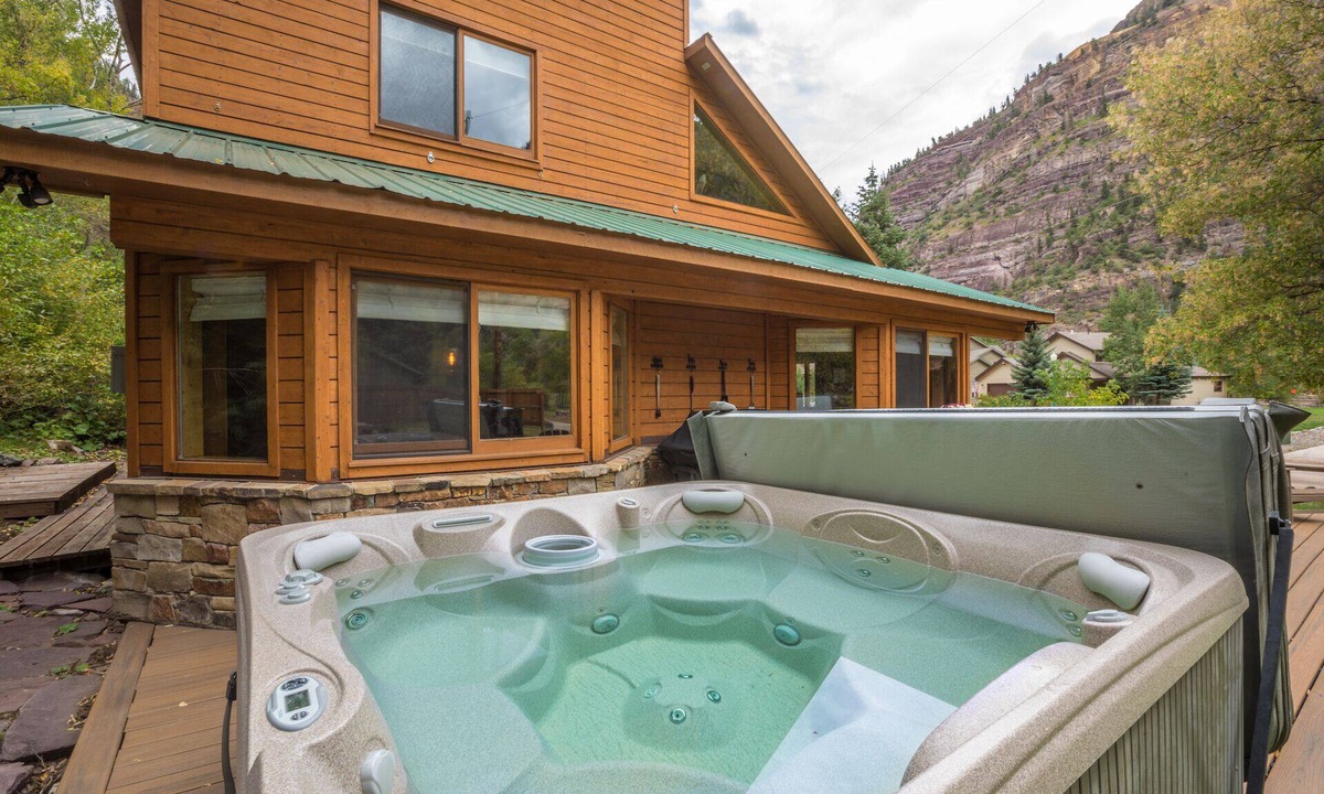 Ouray House | Near River | Great Views | Hot Tub | Pet-friendly