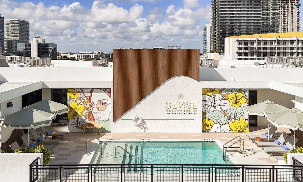 Midtown Apartment | New Executive Suite in Edgewater + Office, Balcony, Pool | Sense28 by AvantStay