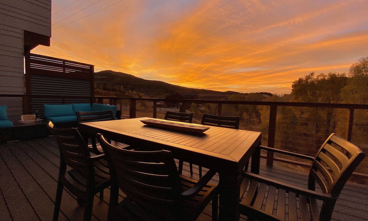 Steamboat Springs House | New Family-Friendly Home Overlooking Fox Creek, Large Deck & Cozy Furnishings