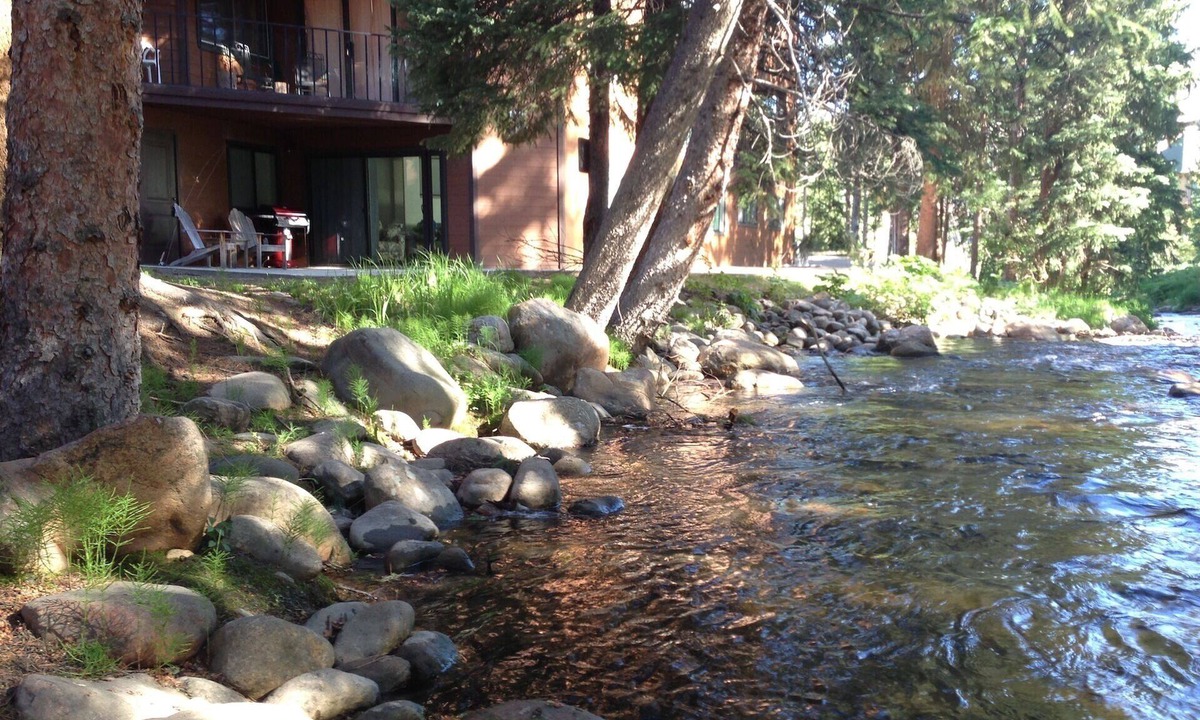 Old Town Condo | New Ground Level Riverfront Suite - Walk to Village!