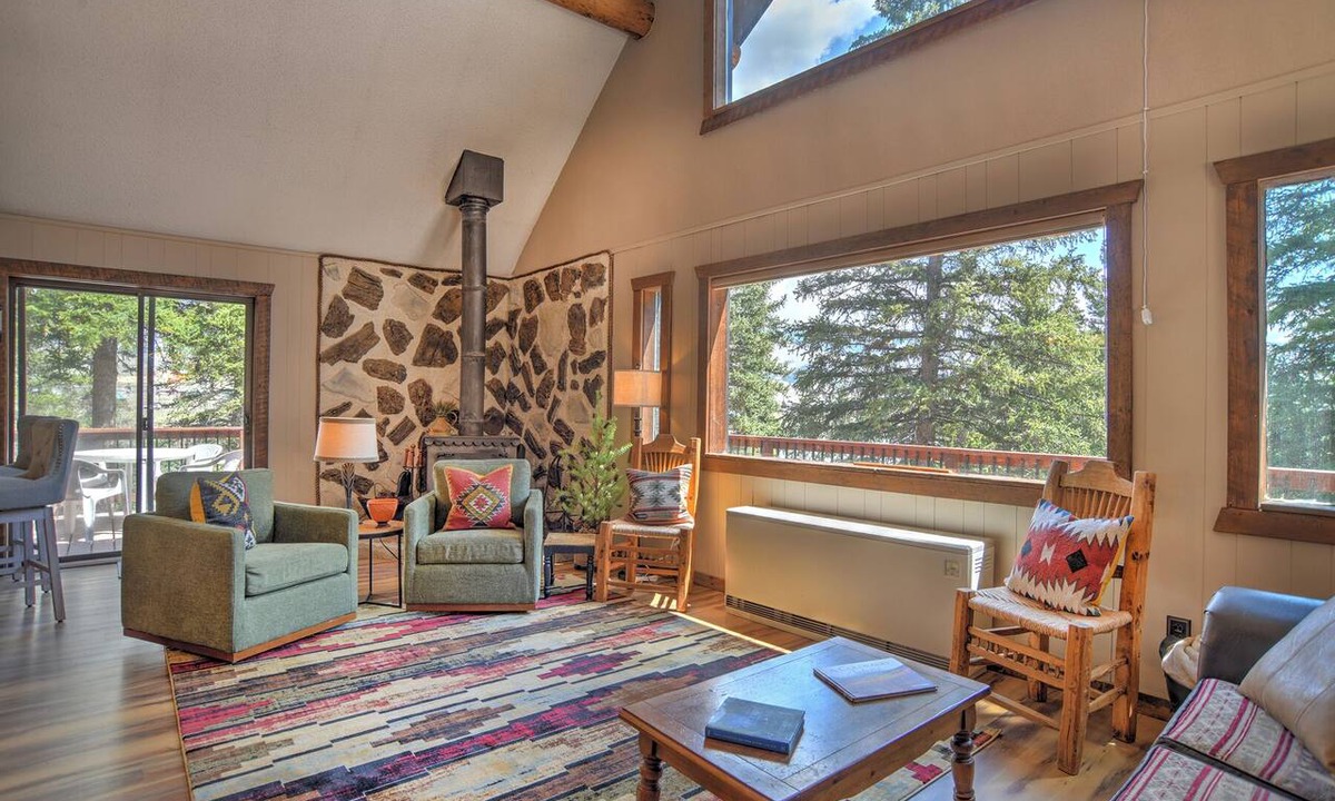 Creede House | New Listing! Quiet Mtn Cabin | River and Mtn Views | Expansive Deck