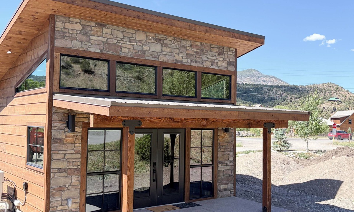 South Fork Cabin | Newly Built Shady Creek Tiny Home @ Tiny Timbers Resort!