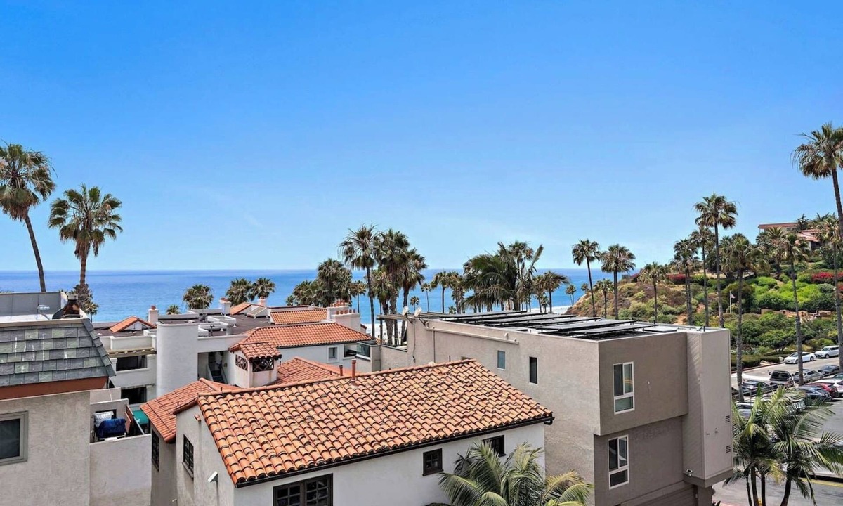 San Clemente Apartment | Oceanview Penthouse Walk to beach Bikes Pets ok