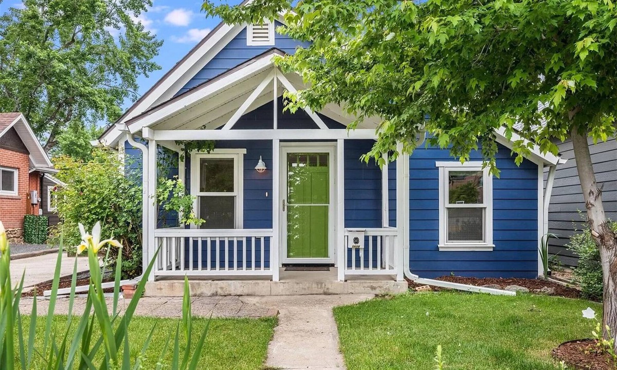 Arvada House | Olde Town Oasis: Pet-Friendly Luxury Just Two Blocks from Olde Town