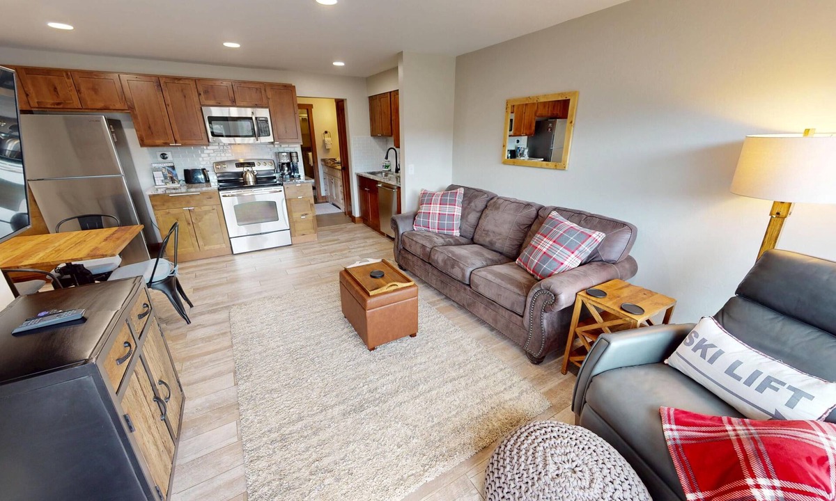 Dillon Condo | On Lake. Walk to Marina, Concerts, Parks. Extra Cute Updated Unit. Big Yard.