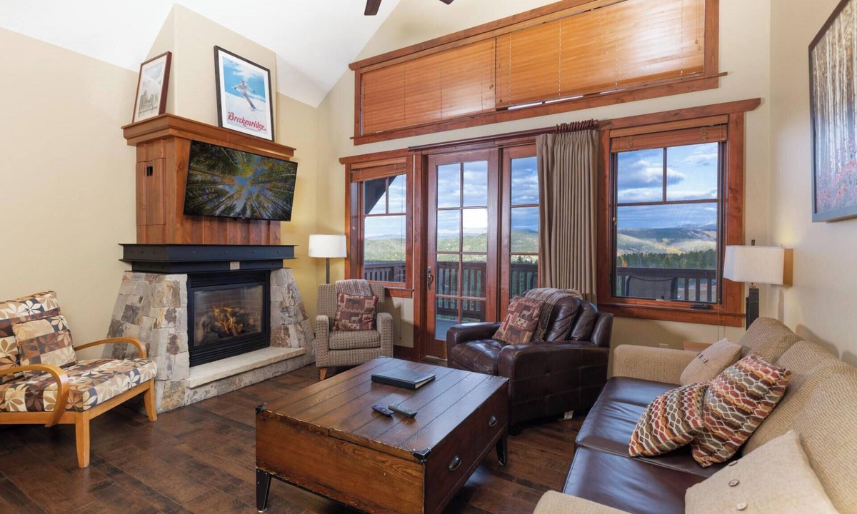 Peak 8 Condo | One Ski Hill Penthouse: Ski-in/Out, A/C, Swimming Pool, Bowling, Shuttle