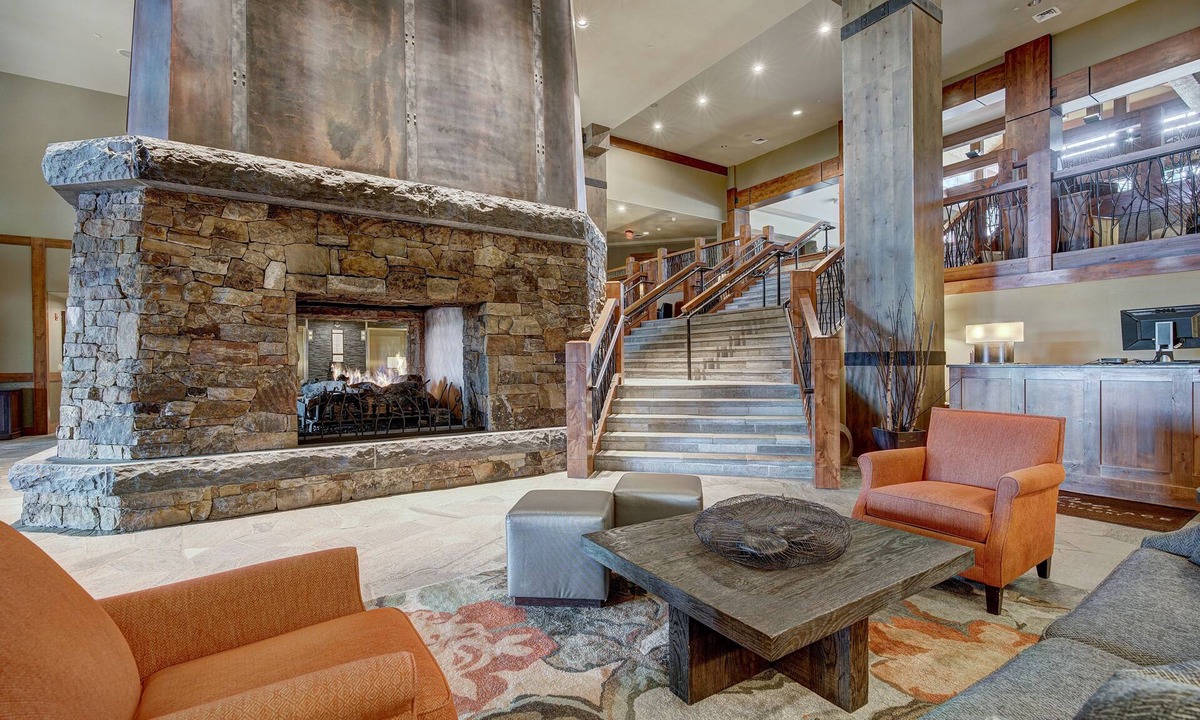 Peak 8 Resort | One Ski Hill Place, a RockResort, by Vail Resorts