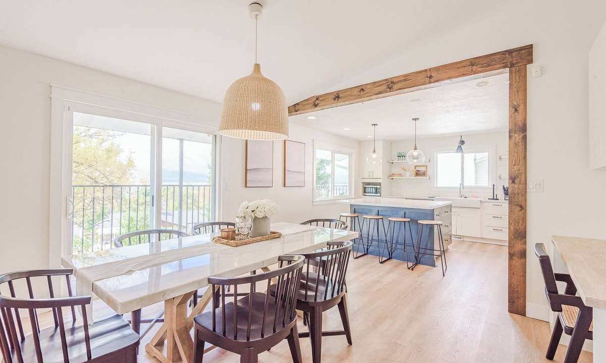 Orem North House | Orem Mountain View Upper | Hot Tub & Movie Theater