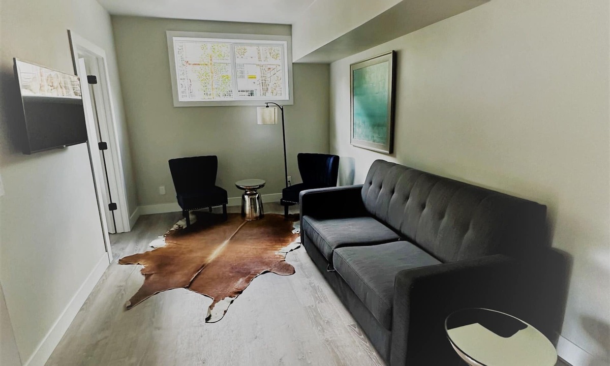 Ouray Hotel | Outlaw Inn Unit 3. MODERN, newly remodeled unit, STEPS from Main Street!
