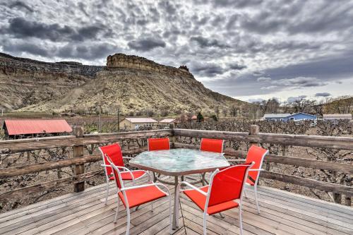 Palisade House | Palisade Cottage on Orchard - Hike, Bike + More!