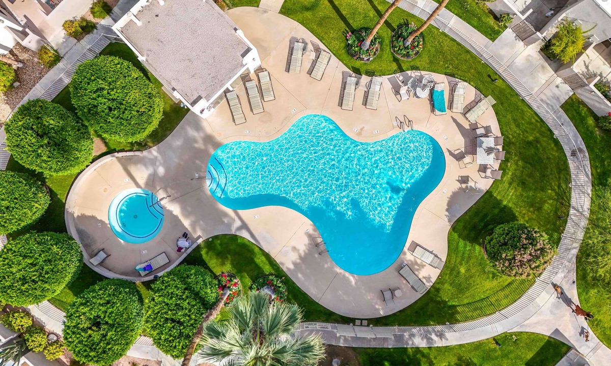 Baristo Condo | Palm Springs Condo w/ Pool Access Near Downtown!