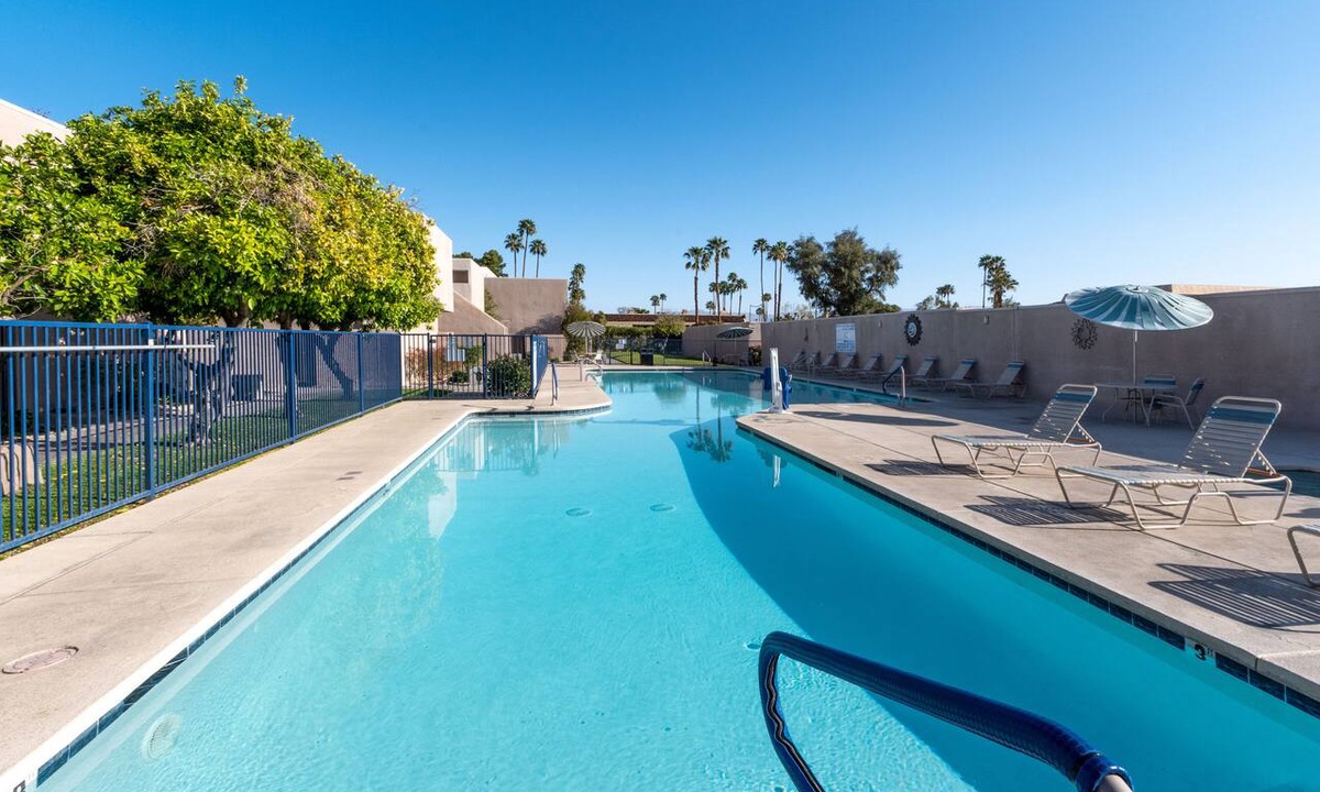 Baristo Hotel | Palm Springs Desert Gem! Outdoor Pool, Full Kitchen, Free Parking