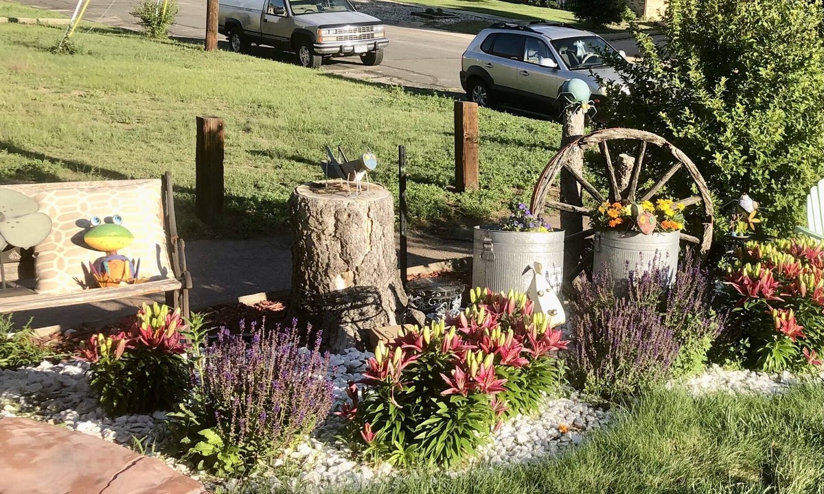 East Colorado Springs House | Palmer Park Oasis in Central Part of Colorado Spring. Private Hot Tub!