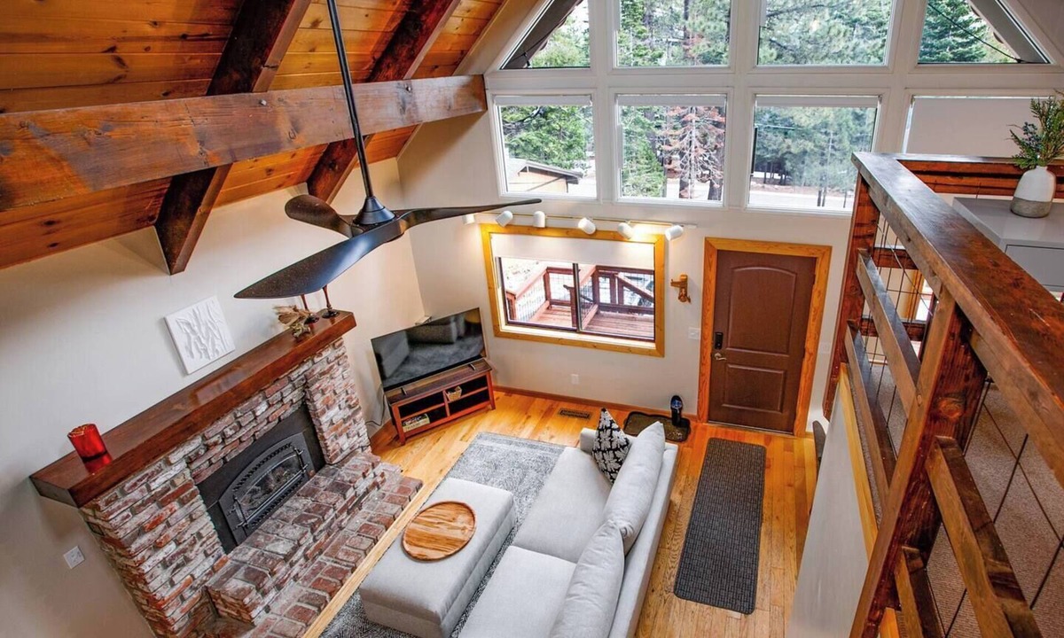 McKinney Estates Cabin | Paradigm Chalet - by McKinney/Rubicon Trailhead