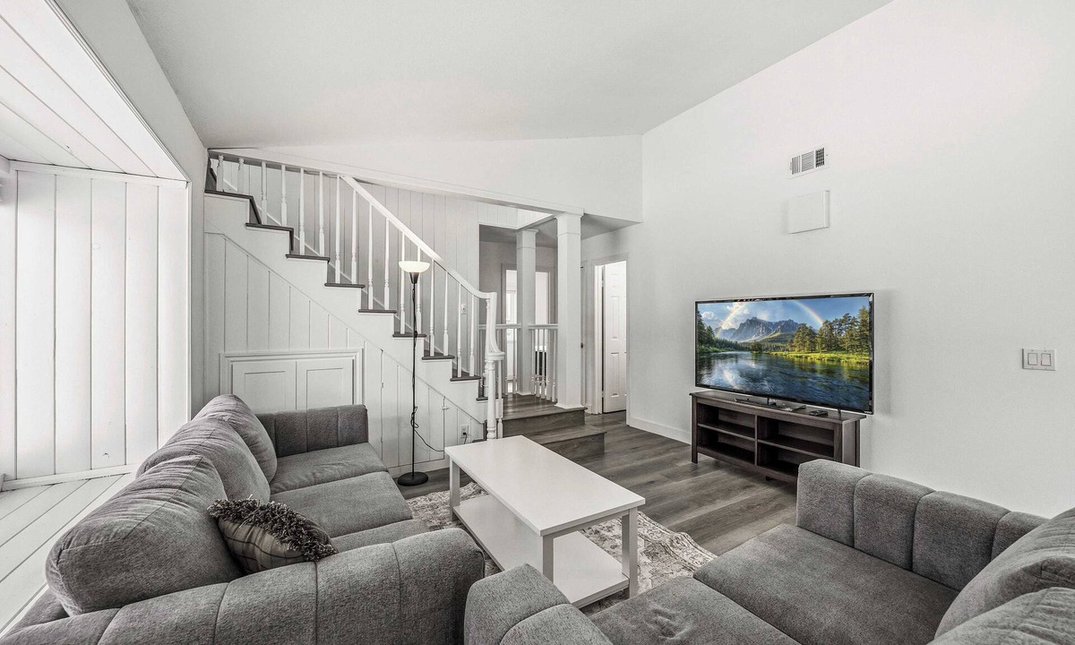 Chino Hills House | Peaceful 4-bedroom house with AC in charming Chino Hills