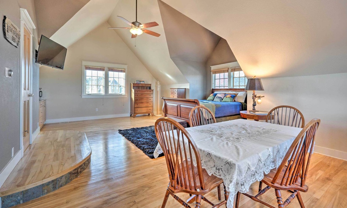 Longmont Apartment | Peaceful Longmont Studio at McIntosh Lake!