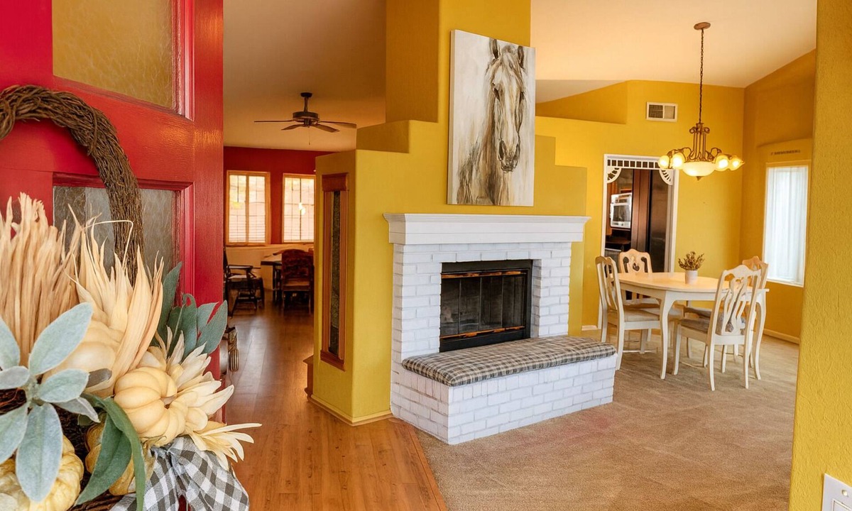 Hemet House | Peach Blossom Country House