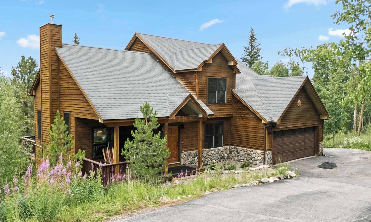 Breckenridge House | Peak 7 Mountain Lodge - Hot Tub & Expansive Views!