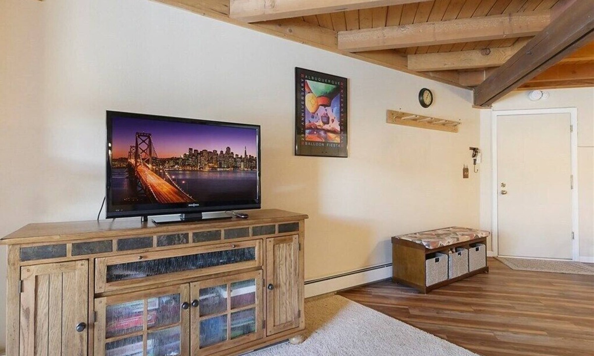 Wildernest Apartment | Peaks & Peace - Spacious Condo in Silverthorne with jacuzzi and fitness room